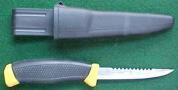 KNIFE 4" FISH SCALER WITH PLASTIC SHEATH
